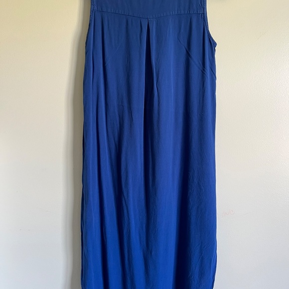 Sleeveless “Violet B” Blue Tunic Top with high low details. - Picture 2 of 12
